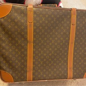 Vintage Louis Vuitton Luggage only used twice.